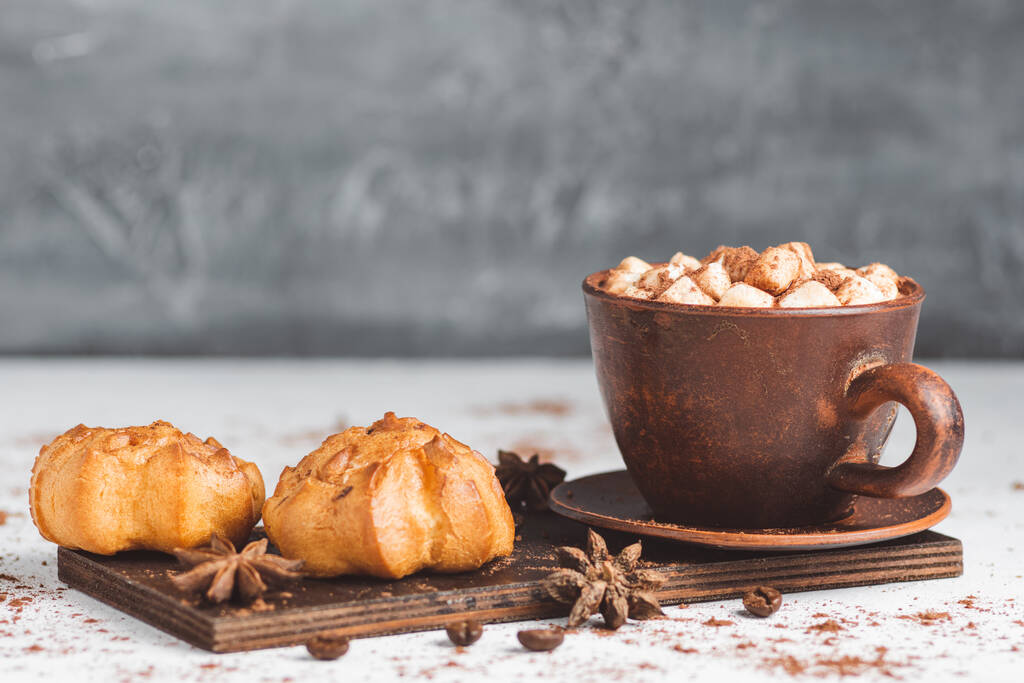 Chocolate Eclair