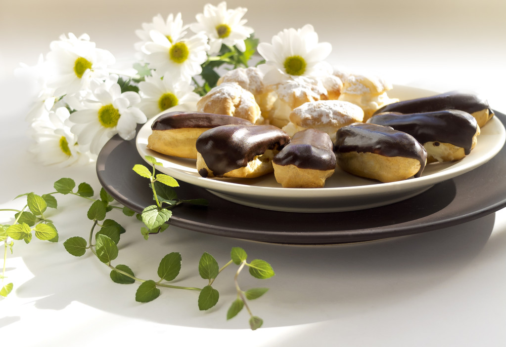Vanilla Cream Puff